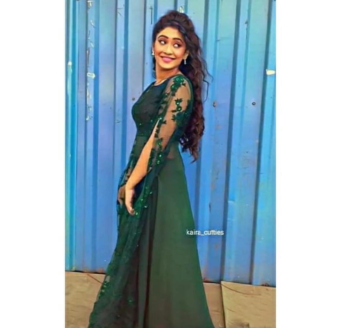 Shivangi Joshi Dark Green Dress Full Stitched
